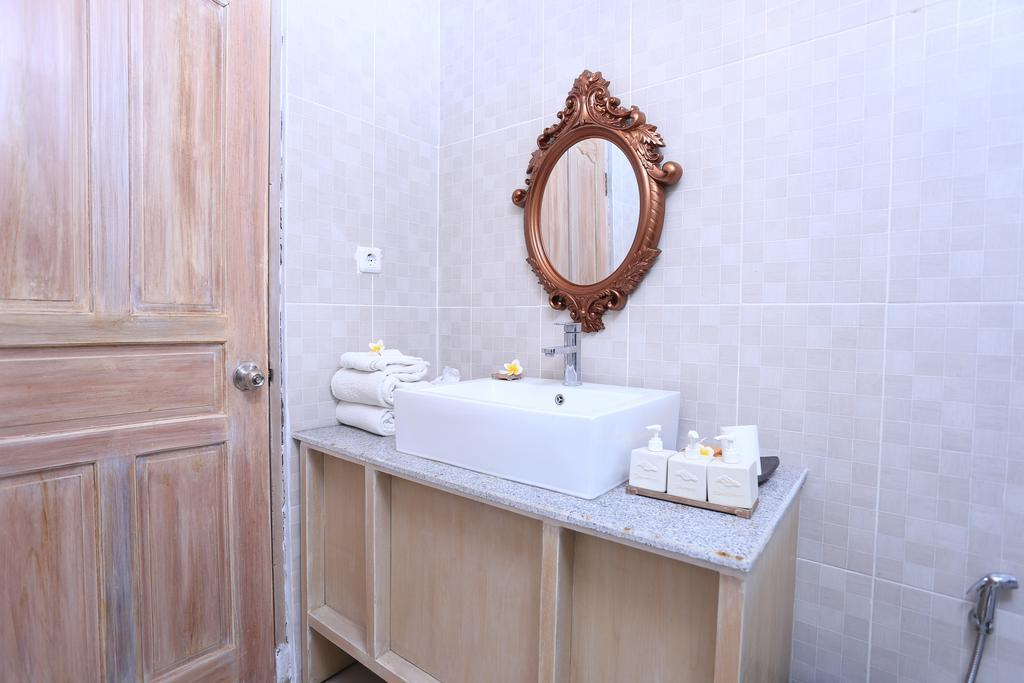 Reddoorz @ Umalas Seminyak  Exterior photo